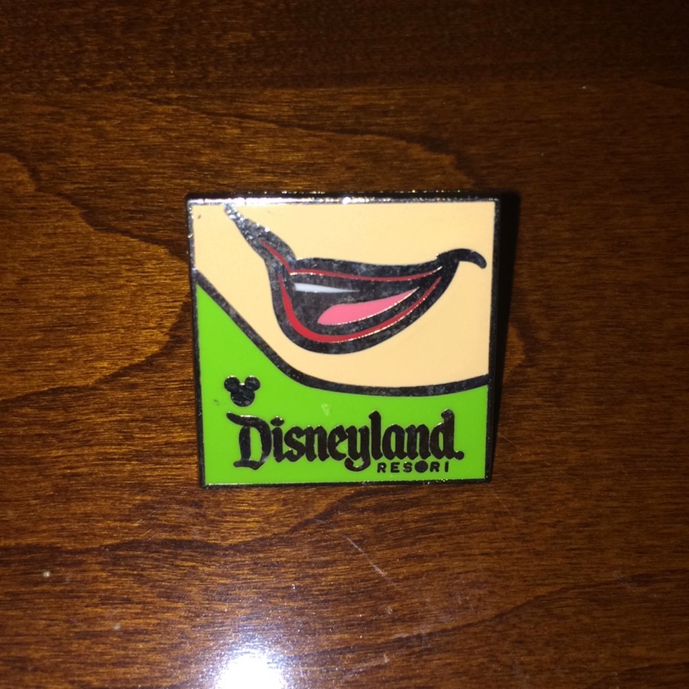 Disneyland Tinkerbell Pin